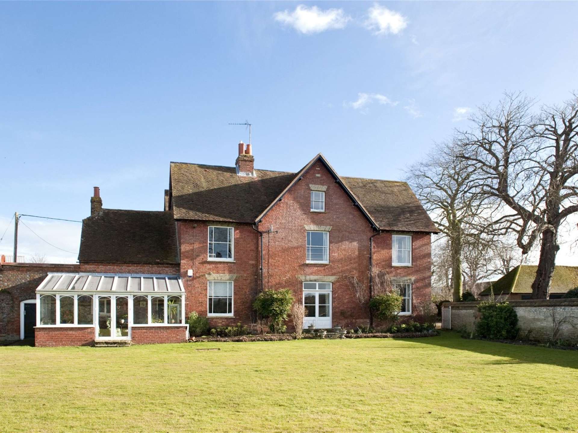 Howe Road, Watlington, Oxfordshire, OX49 5EN Property to rent Savills