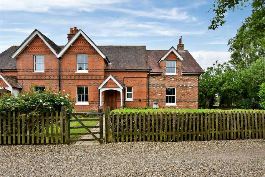 Fosters Lane, Binfield Heath, HenleyOnThames, Oxfordshire, RG9 4LB