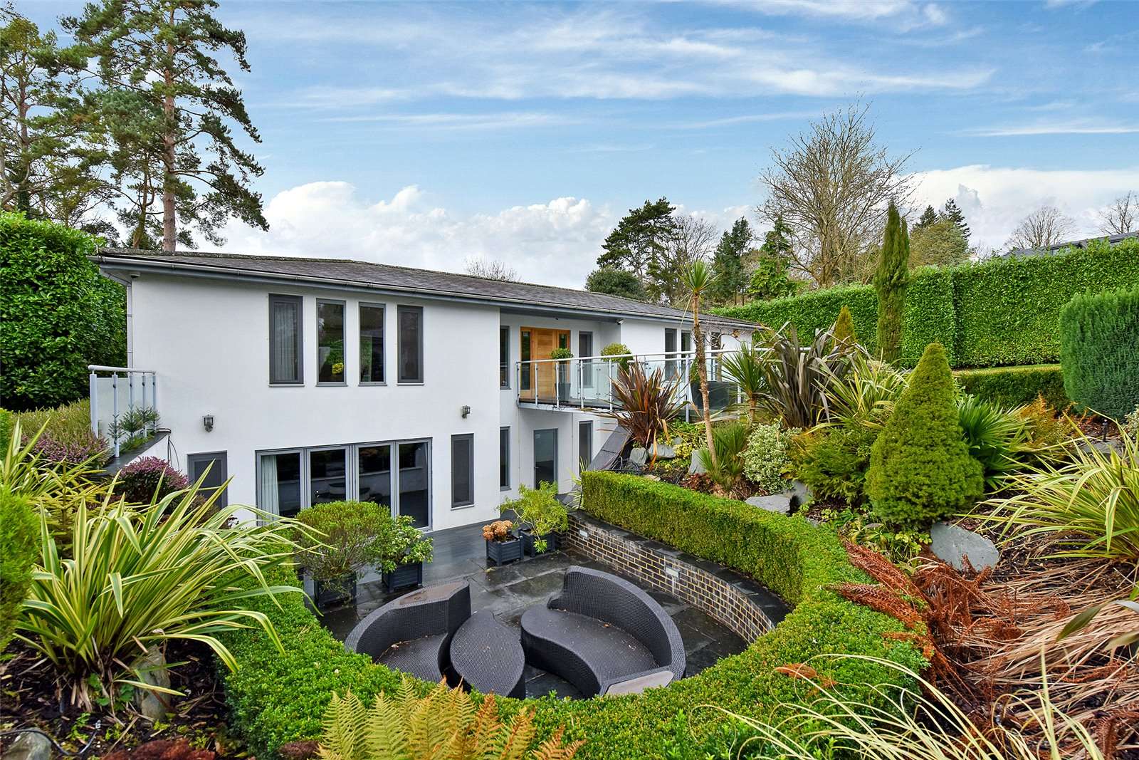 Rotherfield Road, HenleyonThames, Oxfordshire, RG9 1NR Property to rent Savills