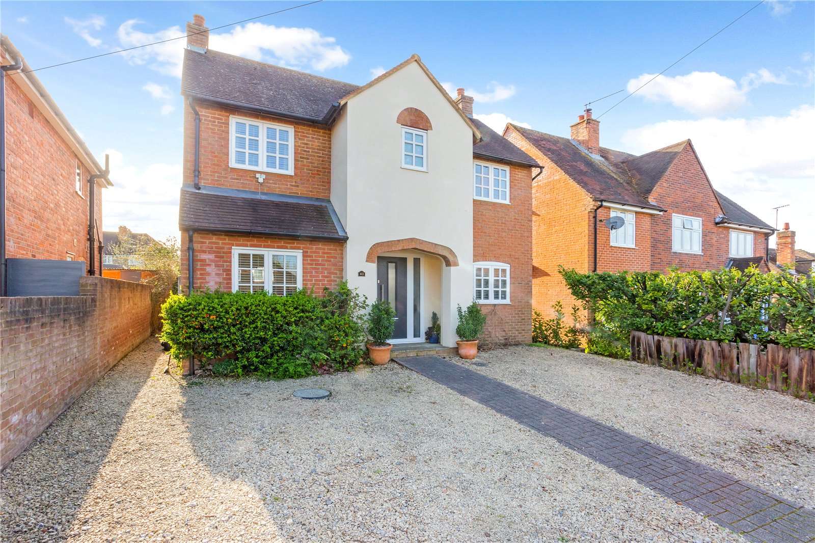 Savills Cromwell Road, HenleyonThames, Oxfordshire, RG9 1JH