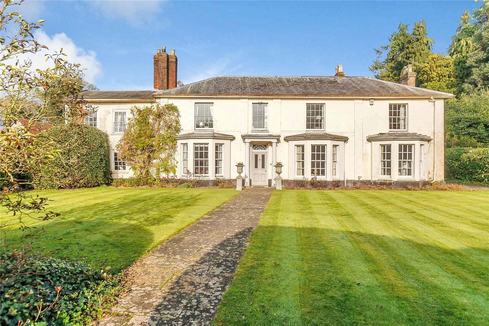 Savills Turville Heath, HenleyonThames, Oxfordshire, RG9 6JY Bất động sản để bán