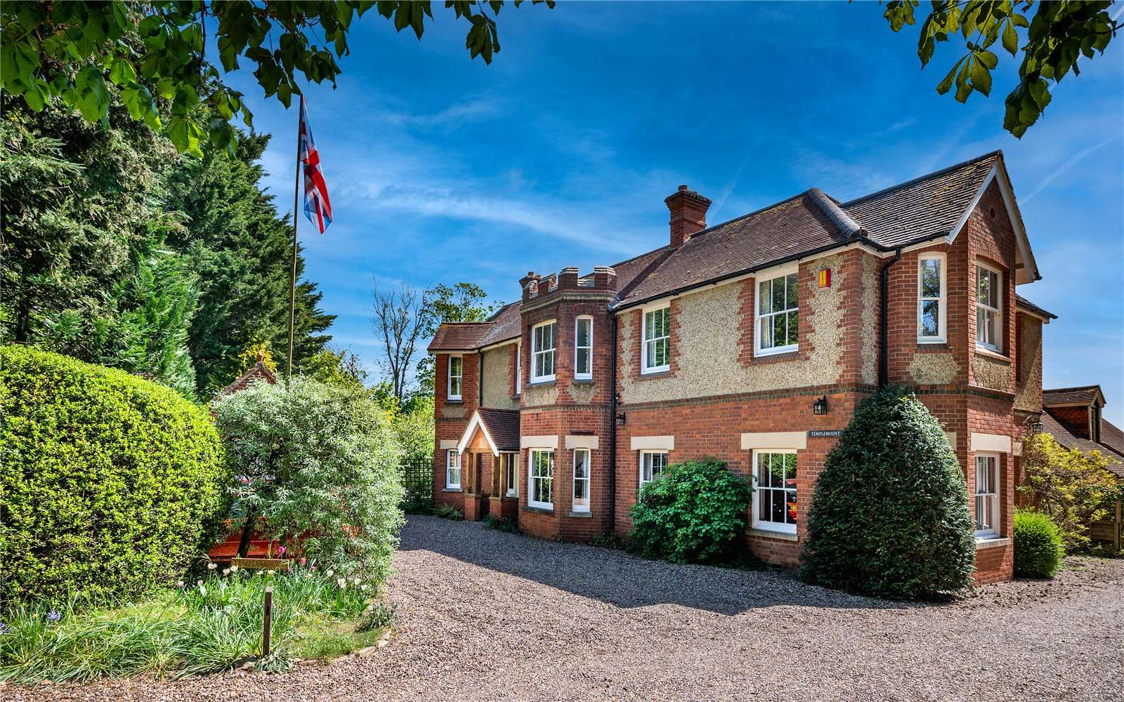 Property for sale in HenleyonThames, Oxfordshire Savills