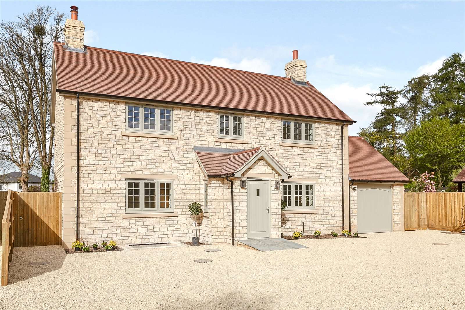 Savills Peppard Common Henley On Thames Oxfordshire Rg9 5er