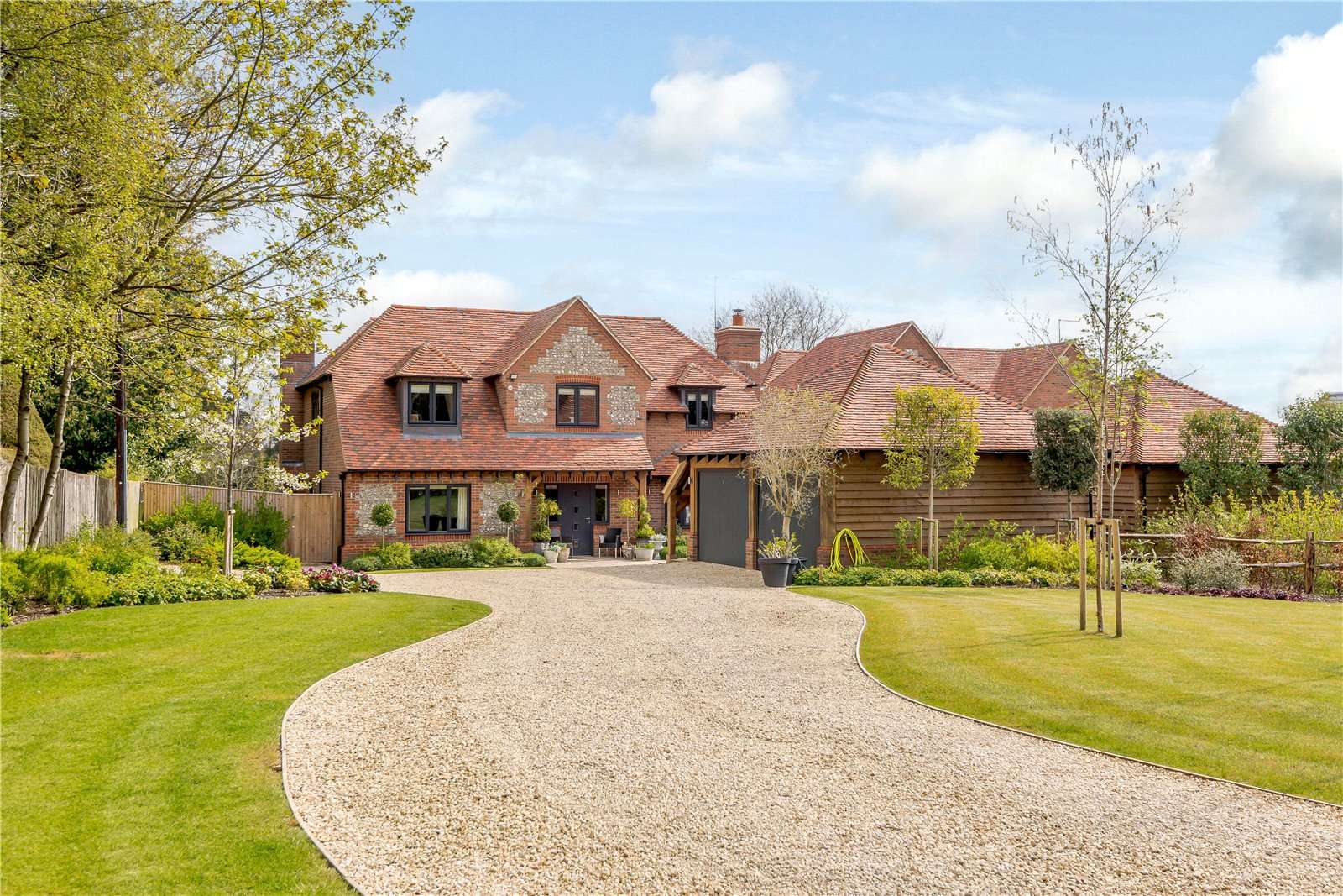 Catslip, Nettlebed, HenleyonThames, Oxfordshire, RG9 5BL New homes