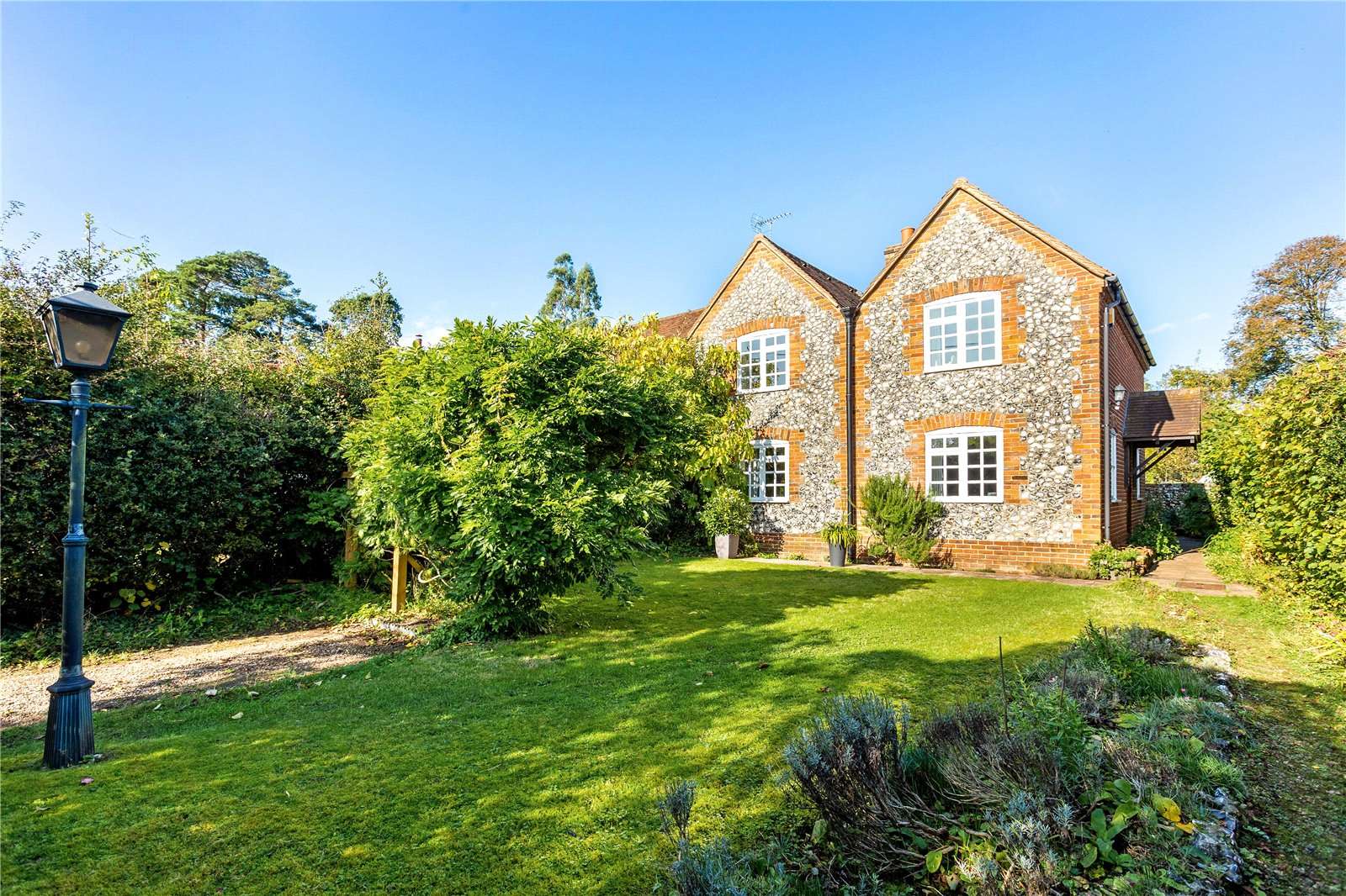 Savills Crocker End, Nettlebed, HenleyonThames, Oxfordshire, RG9
