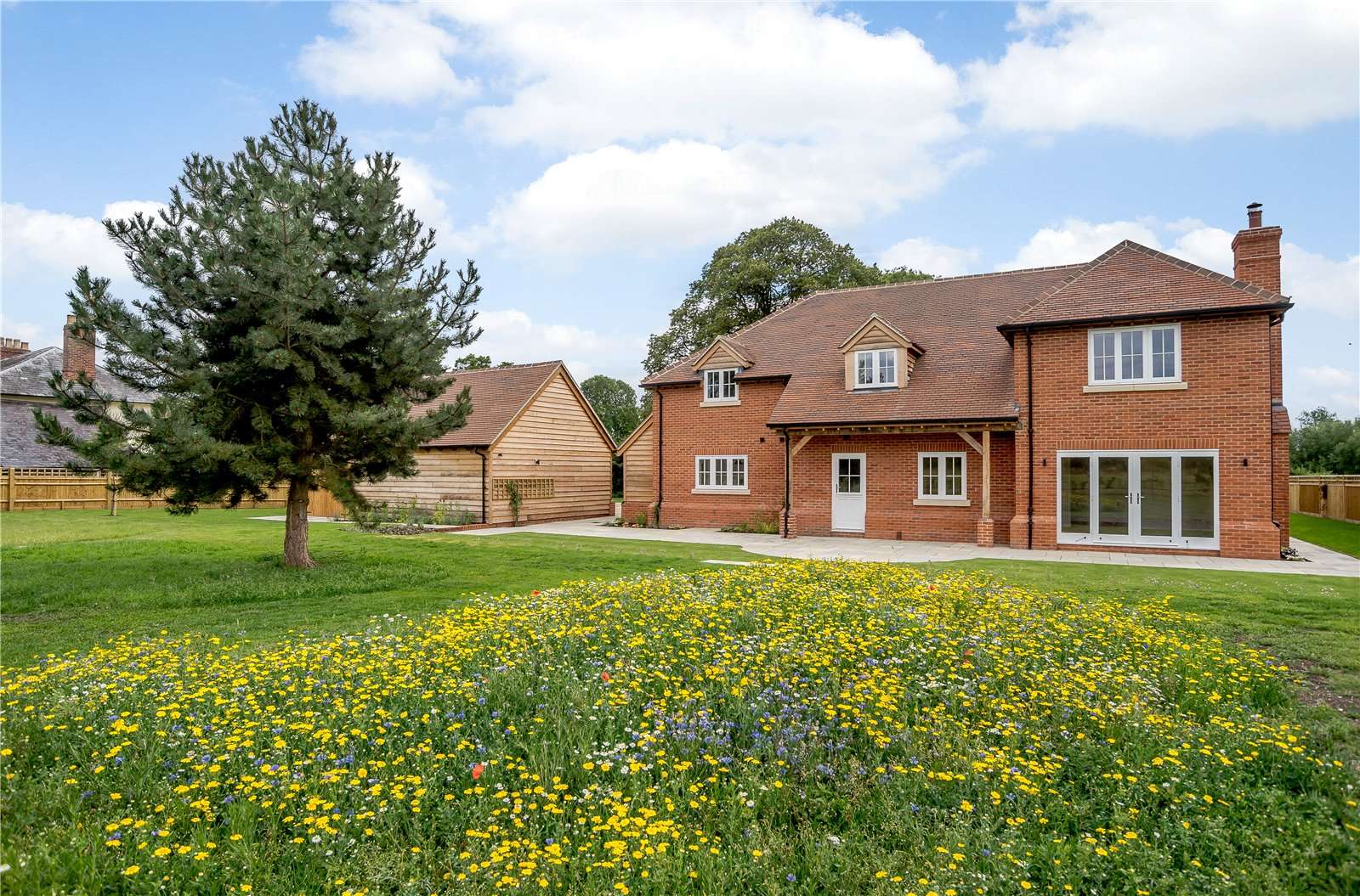Savills Preston Crowmarsh, Wallingford, Oxfordshire, OX10 6SL Ngôi