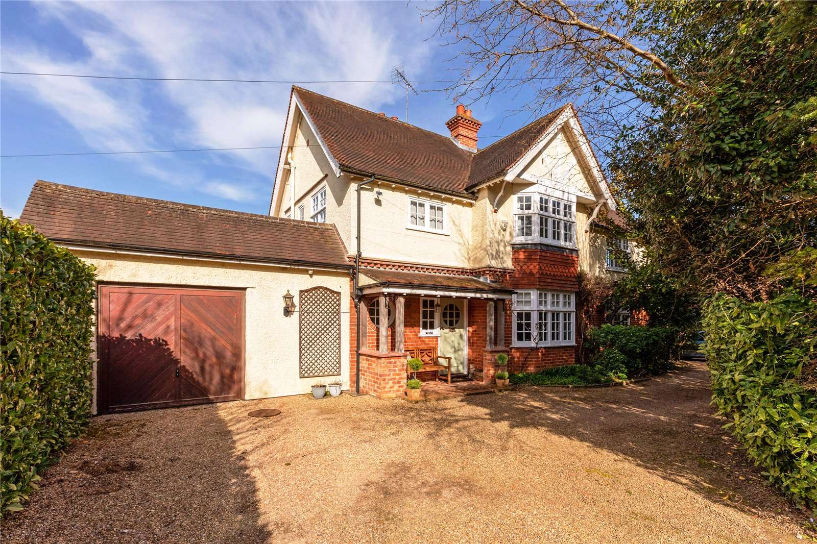Northfield Avenue, Lower Shiplake, HenleyonThames, Oxfordshire, RG9