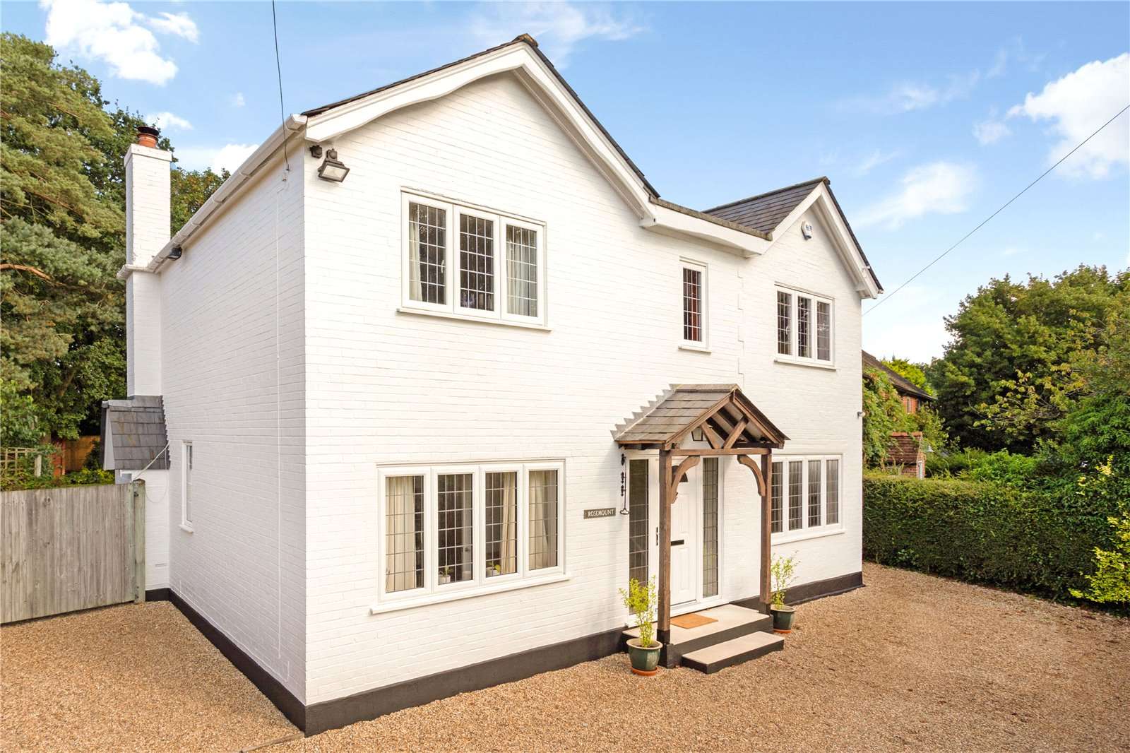 Burchetts Green Road, Burchetts Green, Maidenhead, Berkshire, SL6 6QS