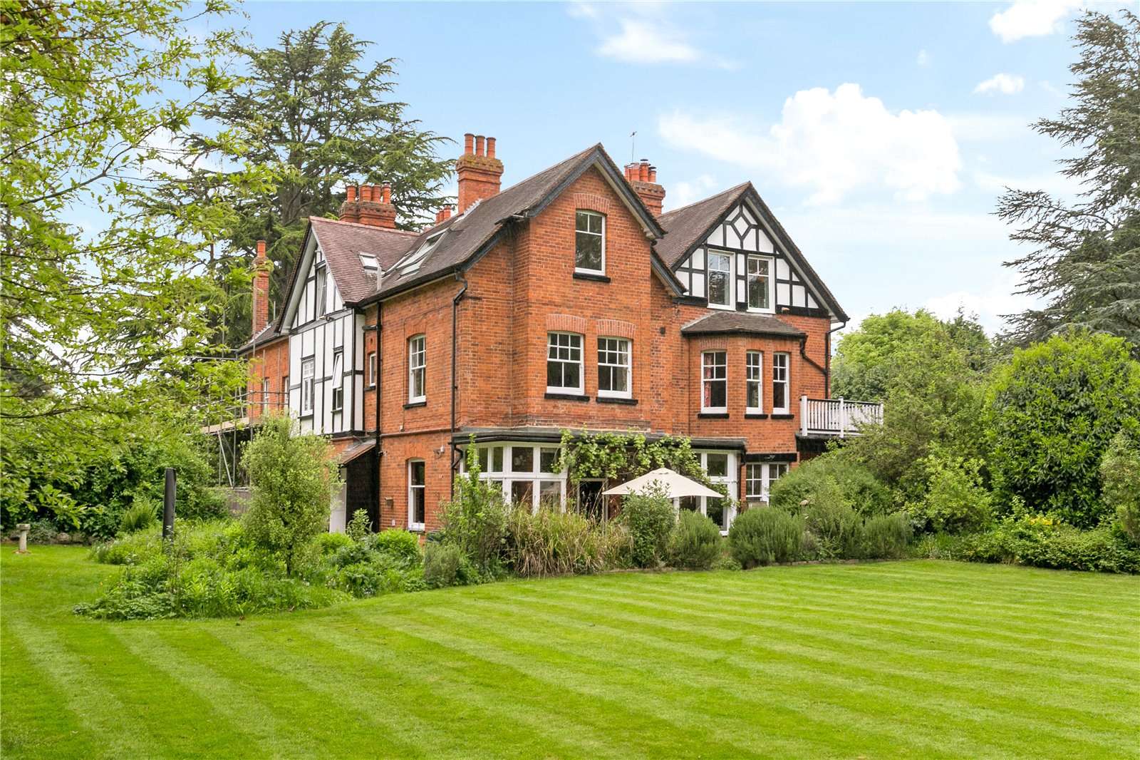 Rotherfield Road, HenleyonThames, Oxfordshire, RG9 1NN Property for