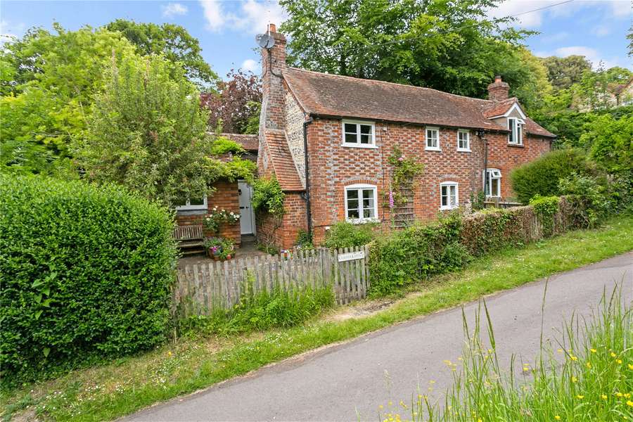 Burrows Hill, Ewelme, Wallingford, Oxfordshire, OX10 6HR Property for