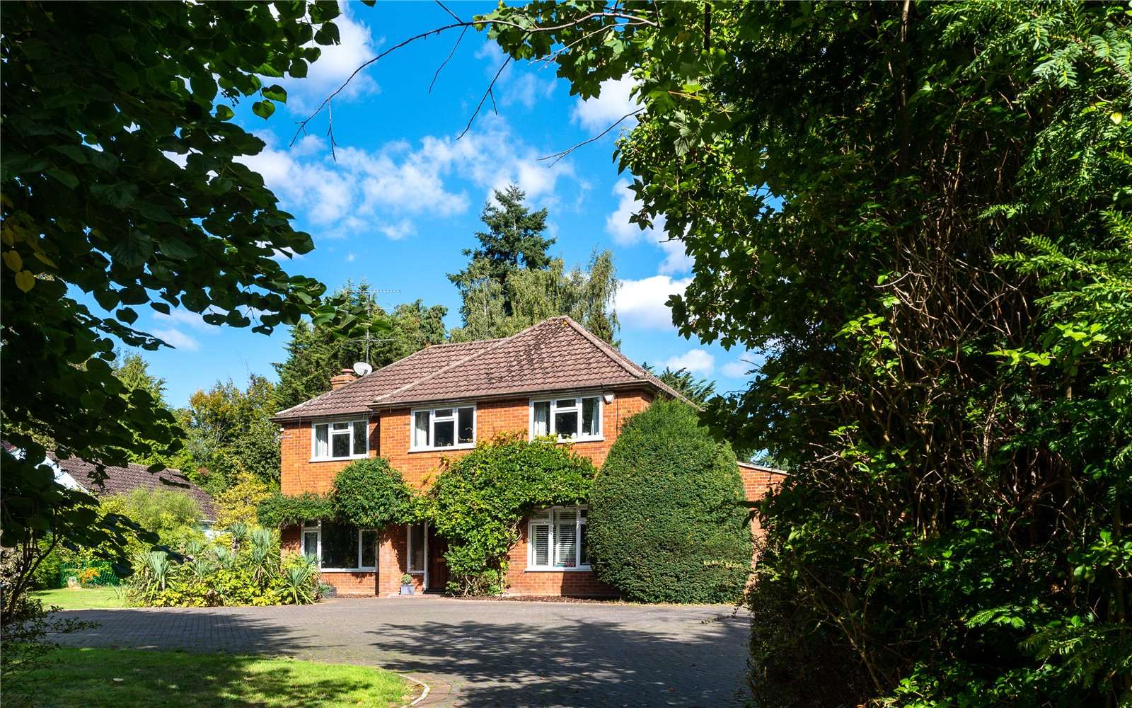 Upper Warren Avenue, Caversham, Reading, Berkshire, RG4 7EB Bất động