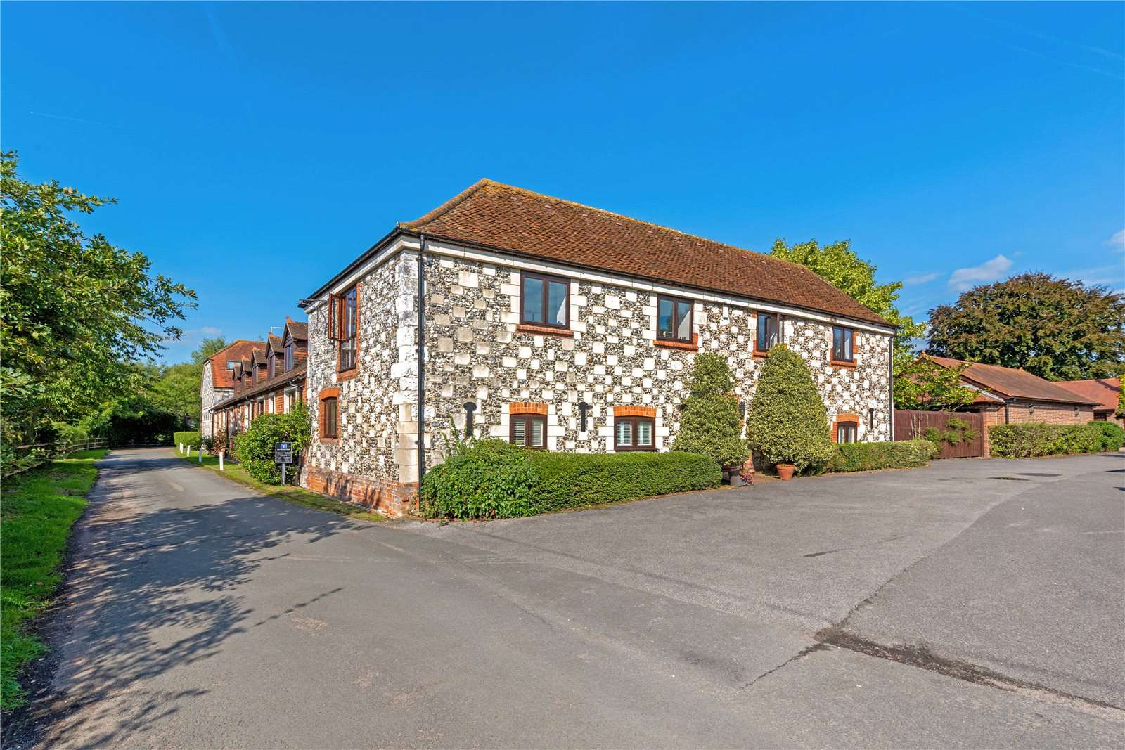 Frogmill Court, Black Boy Lane, Hurley, Maidenhead, SL6 5NS Property