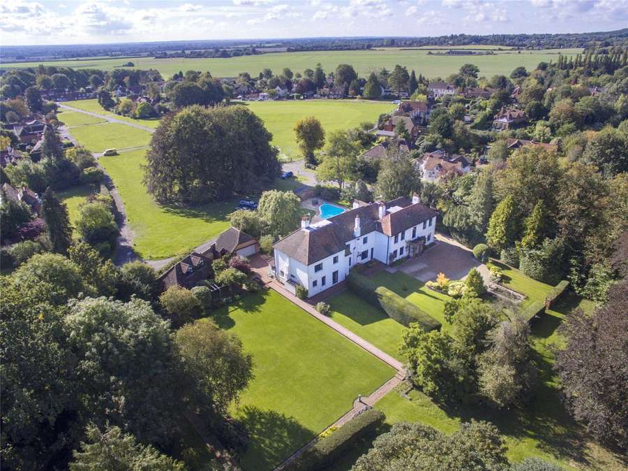 Jubilee Road, Littlewick Green, Maidenhead, Berkshire, SL6 3QU