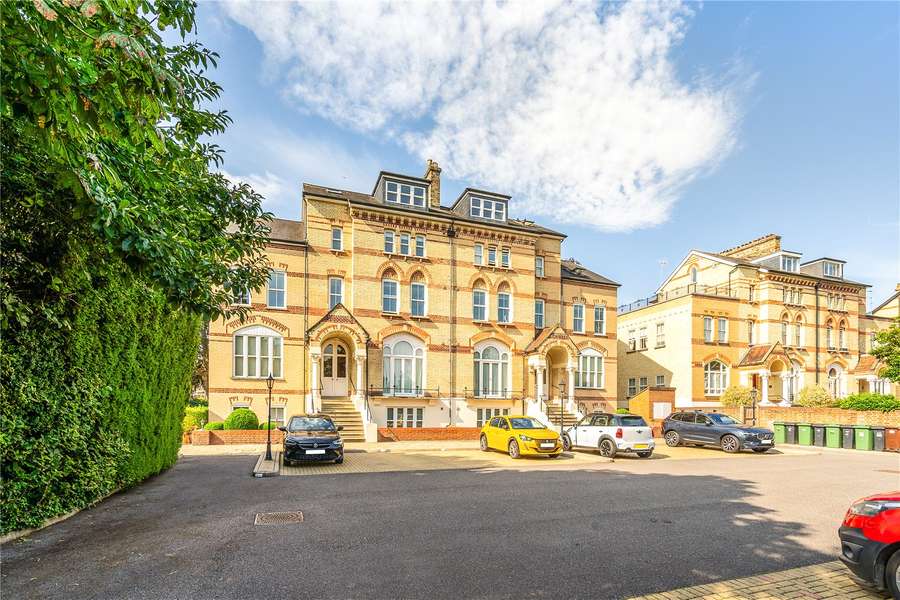 Savill Court, 13 The Fairmile, HenleyonThames, Oxfordshire, RG9 2JR