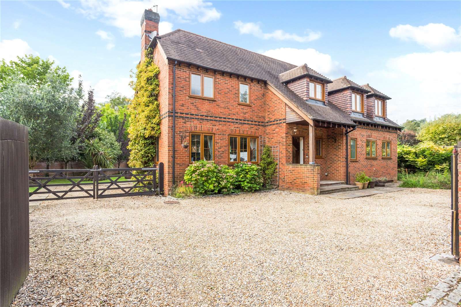 Spring Lane, Sonning, Reading, Oxfordshire, RG4 6TZ Property for sale
