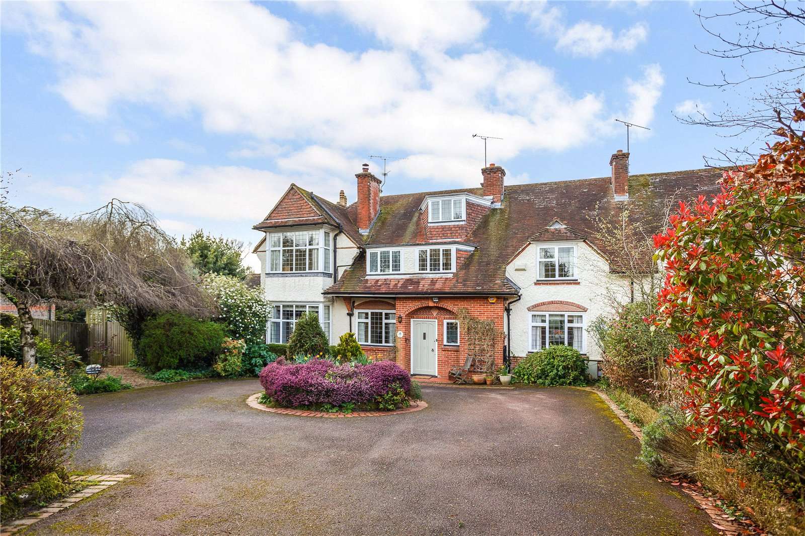 Lucastes Road, Haywards Heath, West Sussex, RH16 1JW Property for