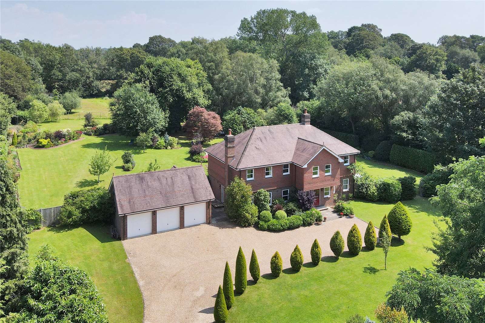 Savills London Road, Uckfield, East Sussex, TN22 2EA Property for sale