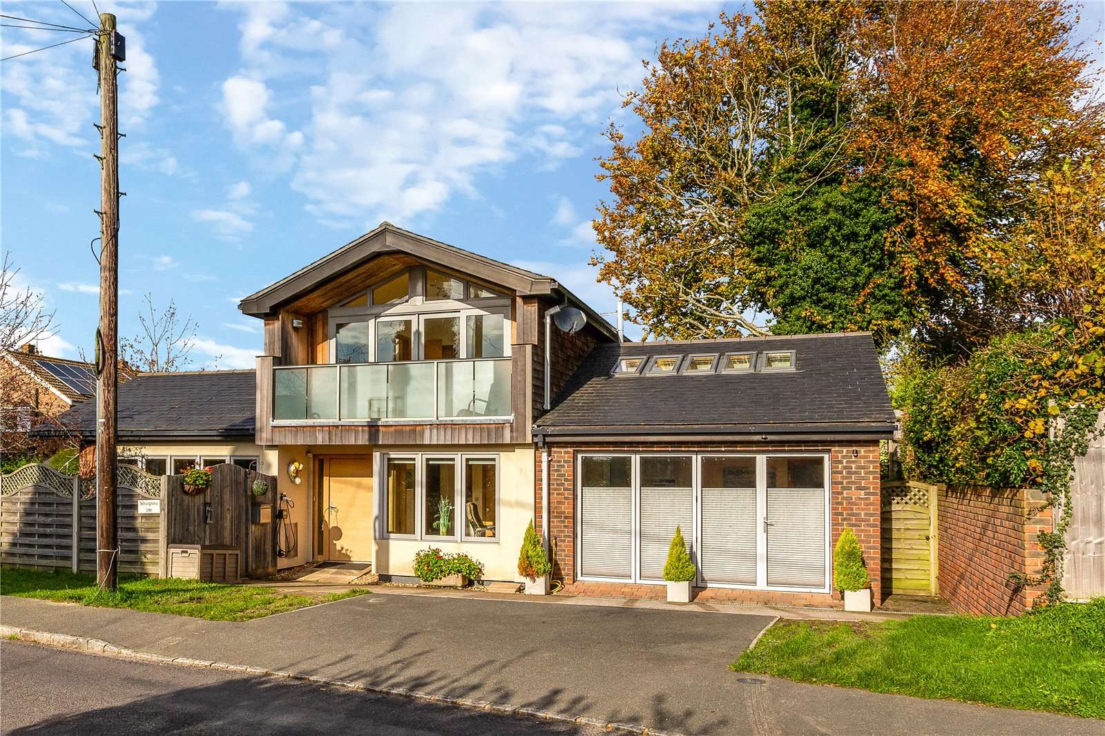 Allington Road, Newick, Lewes, East Sussex, BN8 4NH คุณสมบัติ รอขาย