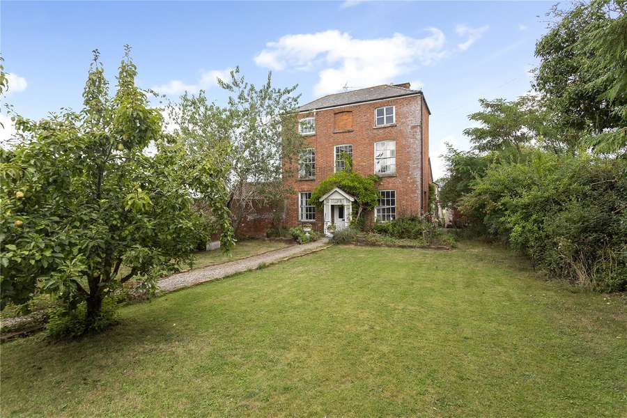 Ruckhall Lane, Clehonger, Hereford, Herefordshire, HR2 9SB Property