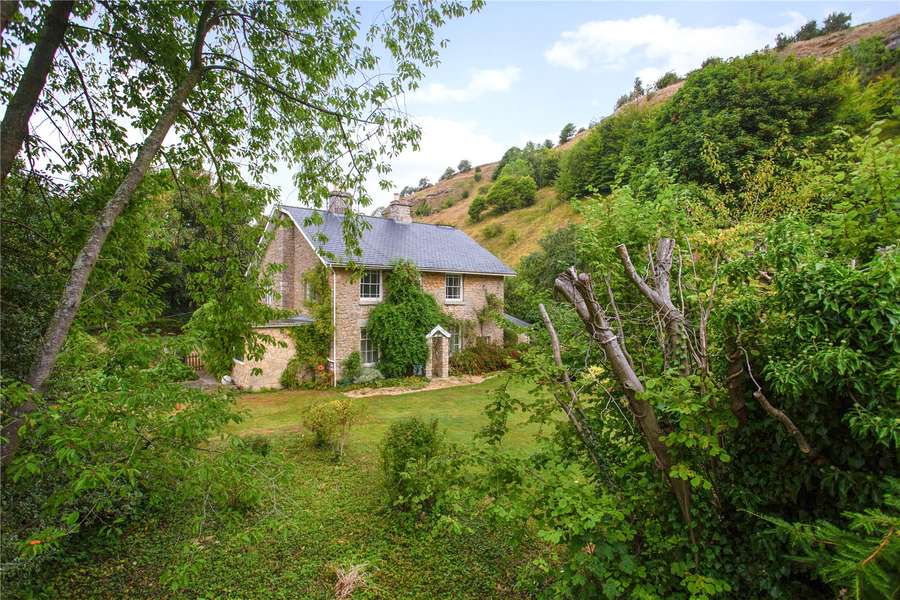 Crickley Hill, Gloucester, Gloucestershire, GL3 4UQ Property for sale Savills