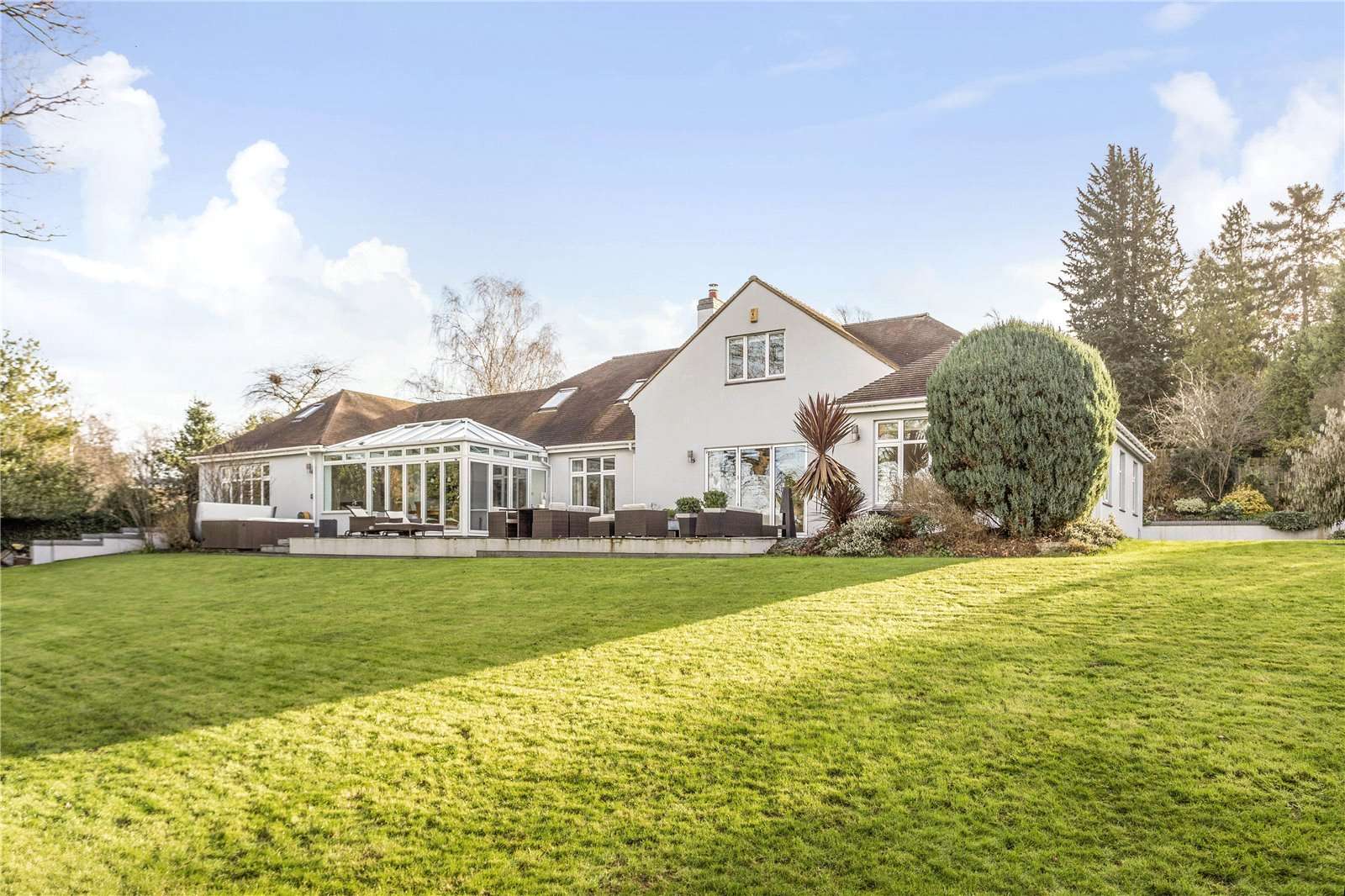 Battledown Approach, Cheltenham, Gloucestershire, GL52 6QZ Property