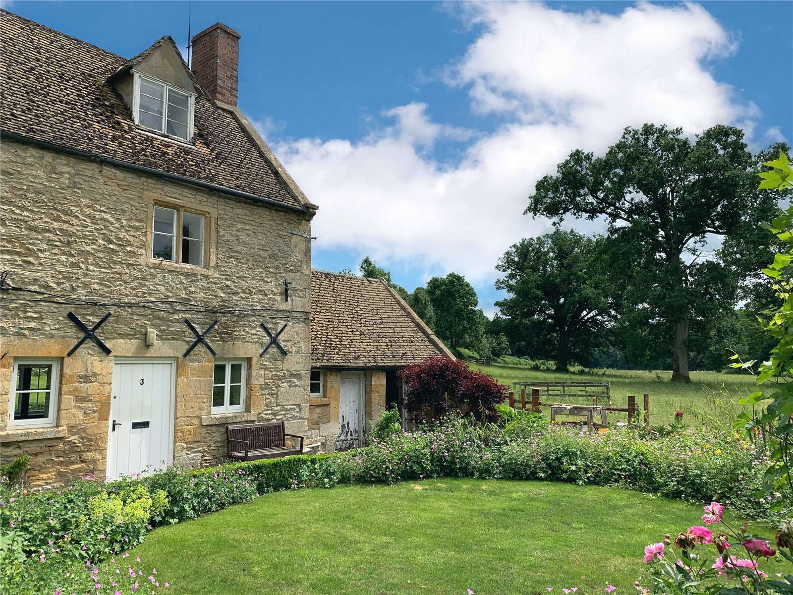 The Dyers, Guiting Power, Cheltenham, Gloucestershire, GL54 5UA