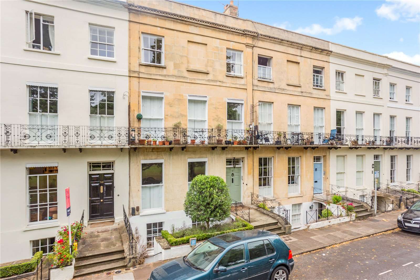 Montpellier Spa Road, Cheltenham, Gloucestershire, GL50 1UL 財產 待售