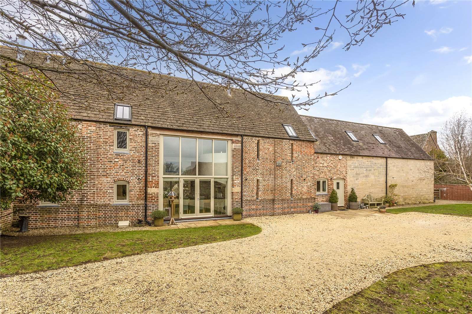 Little Haresfield, Standish, Stonehouse, Gloucestershire, GL10 3DR