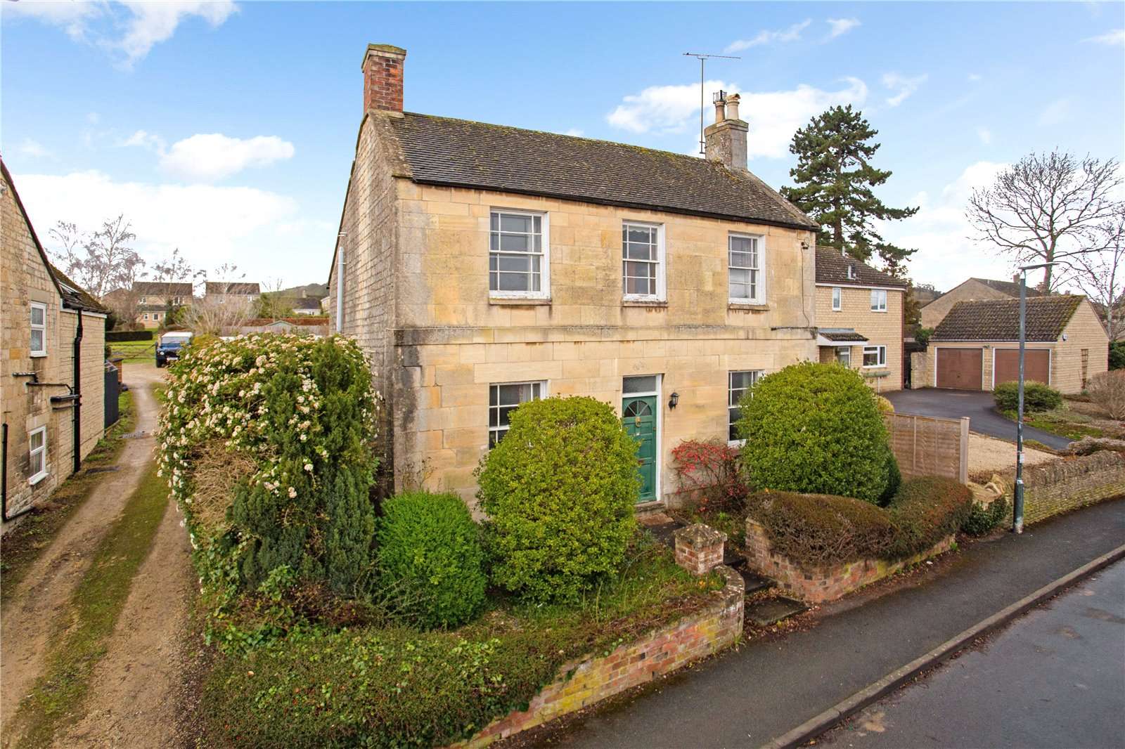 Gretton Road, Cheltenham, Gloucestershire, GL54 5EQ