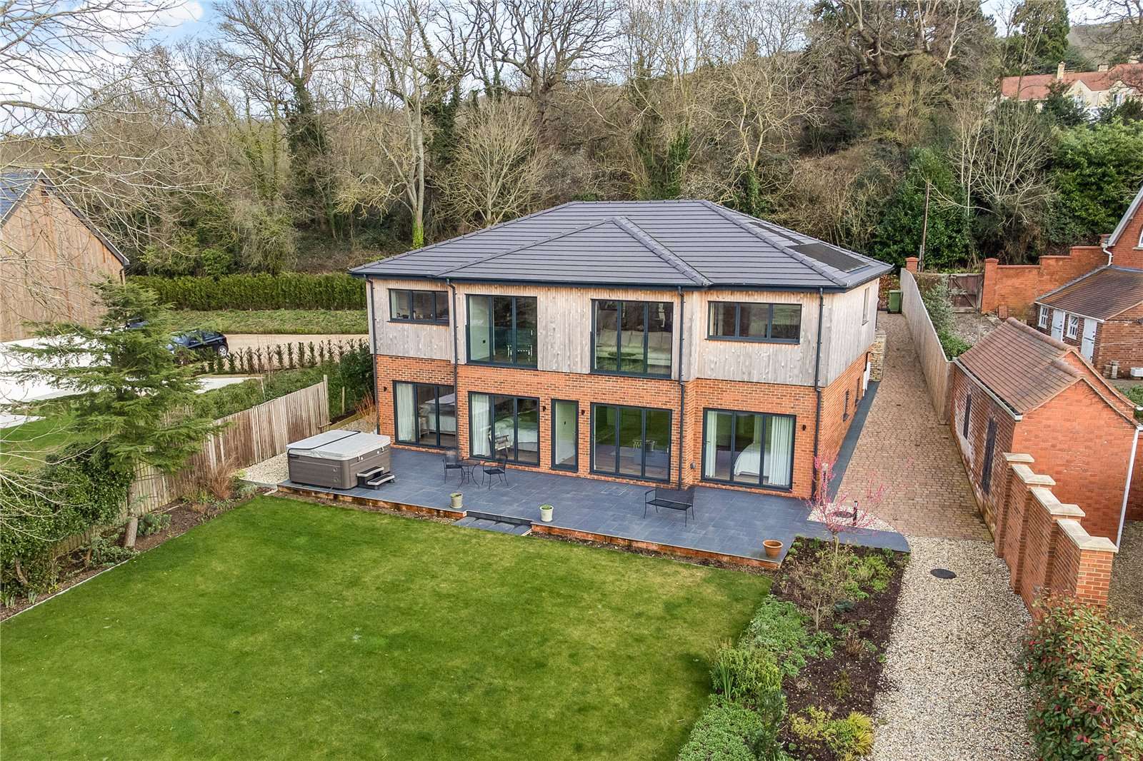 Haymes Road, Cleeve Hill, Cheltenham, Gloucestershire, GL52 3QH