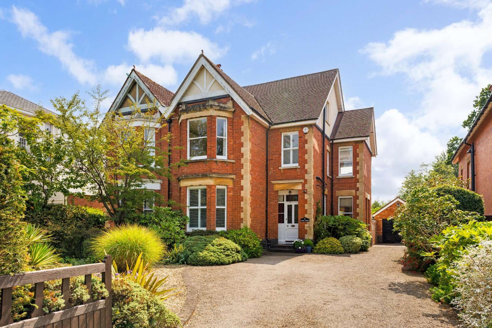 Battledown Approach, Cheltenham, Gloucestershire, GL52 6RE | Property for sale | Savills