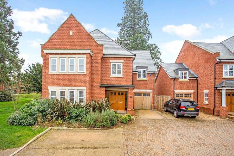 Butterwick Way, Welwyn, Hertfordshire, AL6 9GH Property to rent Savills