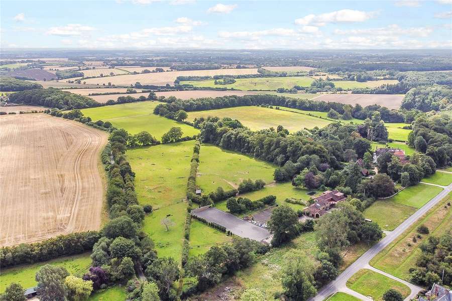 Cheverells Green, Markyate, St. Albans, Hertfordshire, AL3 8AD