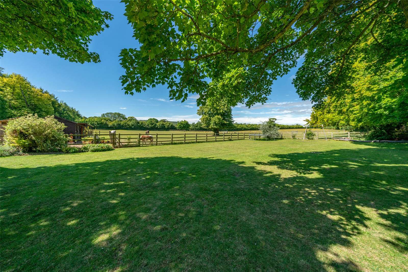 Aylesbury Road, Tring, Hertfordshire, HP23 4LD Property for sale