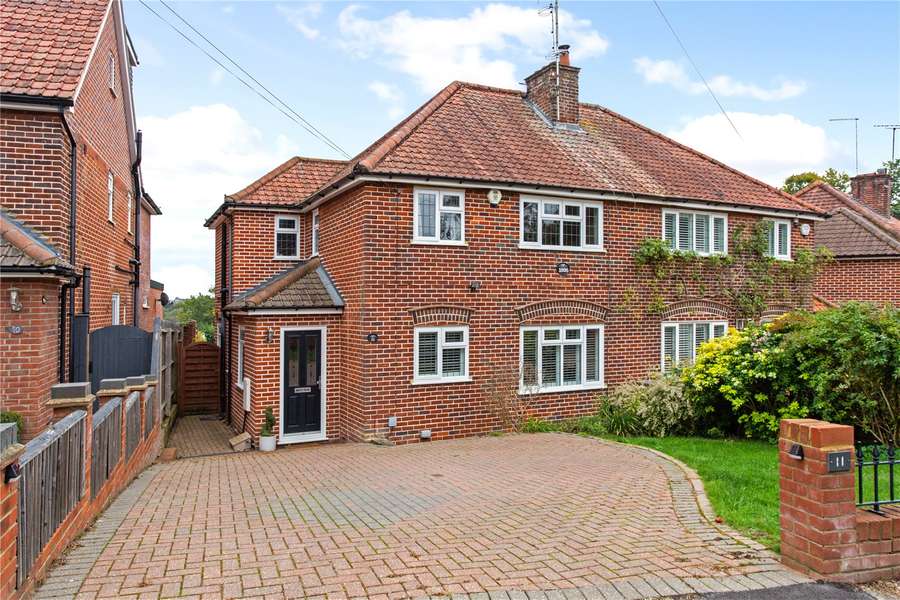Langdale Avenue, Harpenden, Hertfordshire, AL5 5QU Property for sale