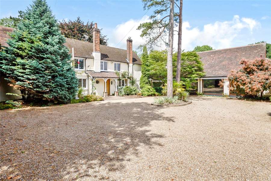 Savills Harpenden Road, Wheathampstead, St. Albans, Hertfordshire