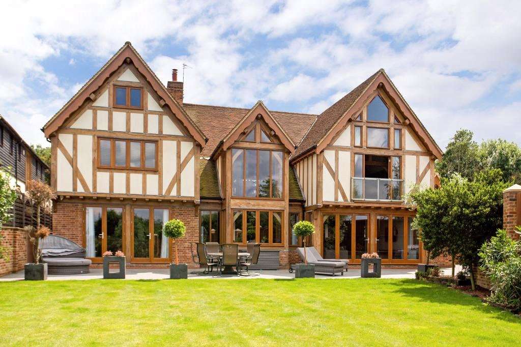 Savills Mott Street, High Beech, Loughton, Essex, IG10 4AP Property