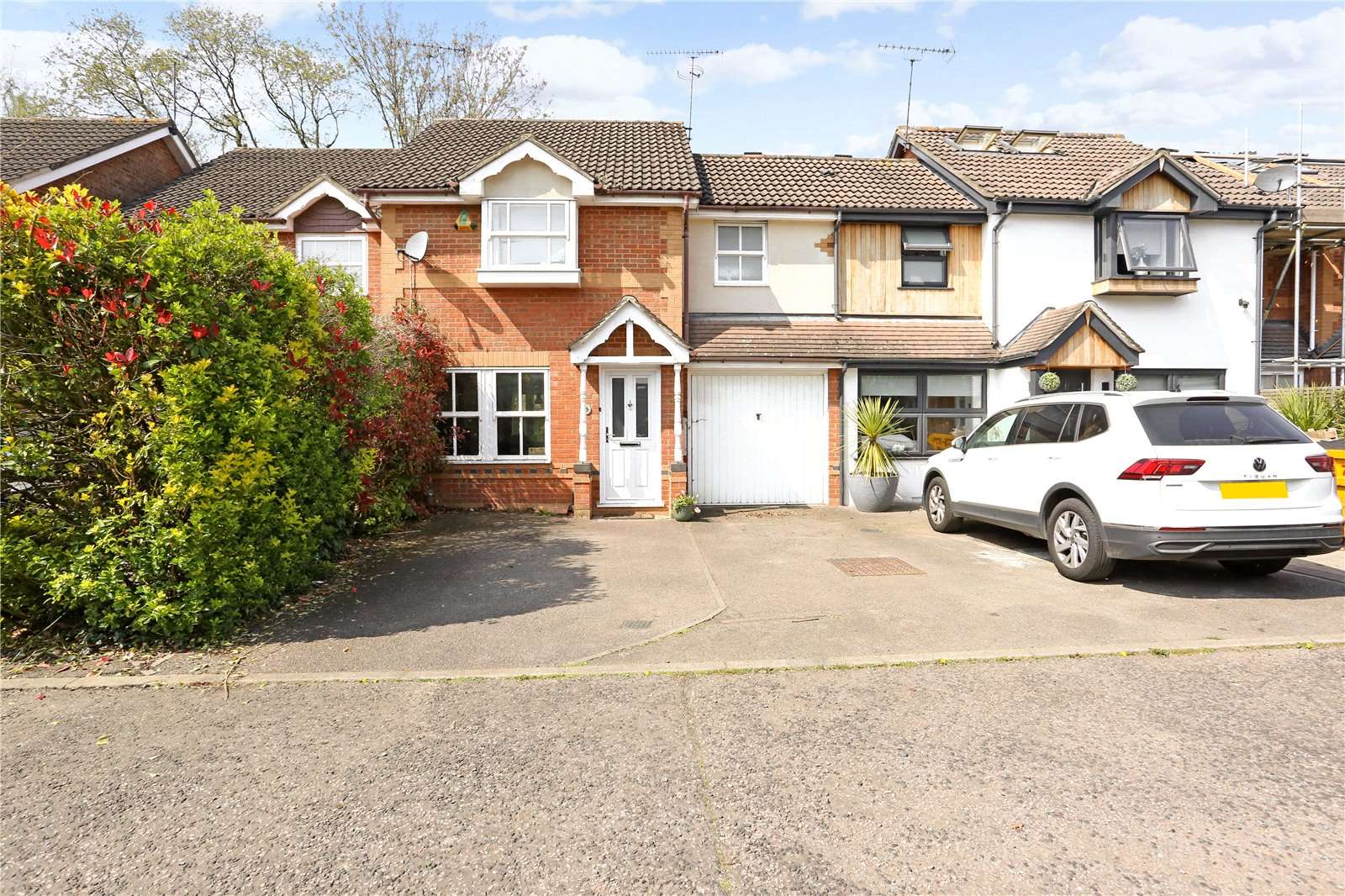 Savills Tewkesbury Close, Loughton, Essex, IG10 3NT Property for sale