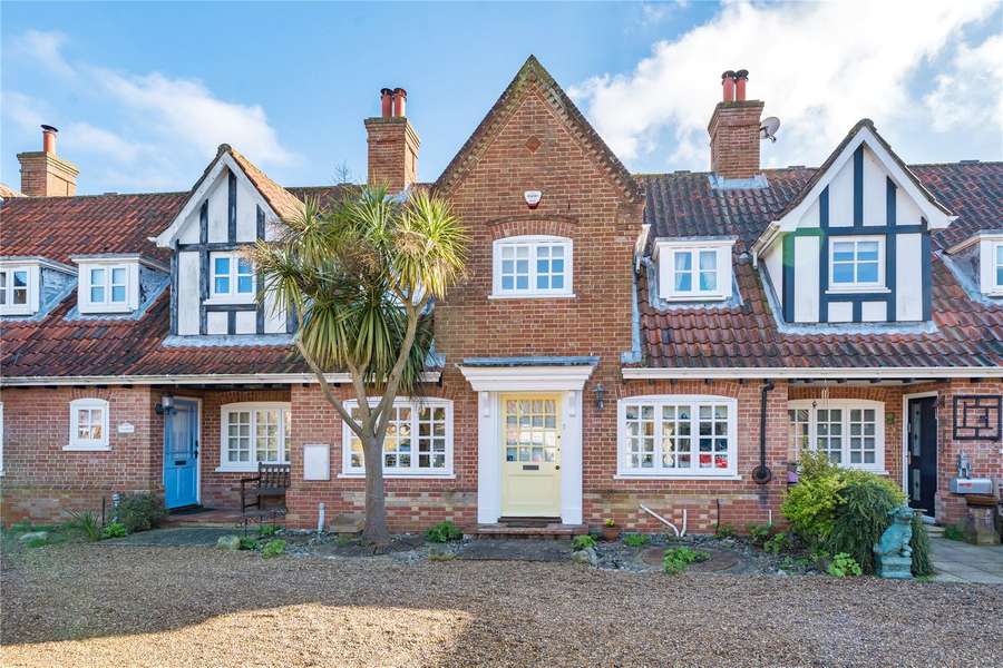 3 Old Station Cottages, Church Farm Road, Aldeburgh, Suffolk, IP15 5AE