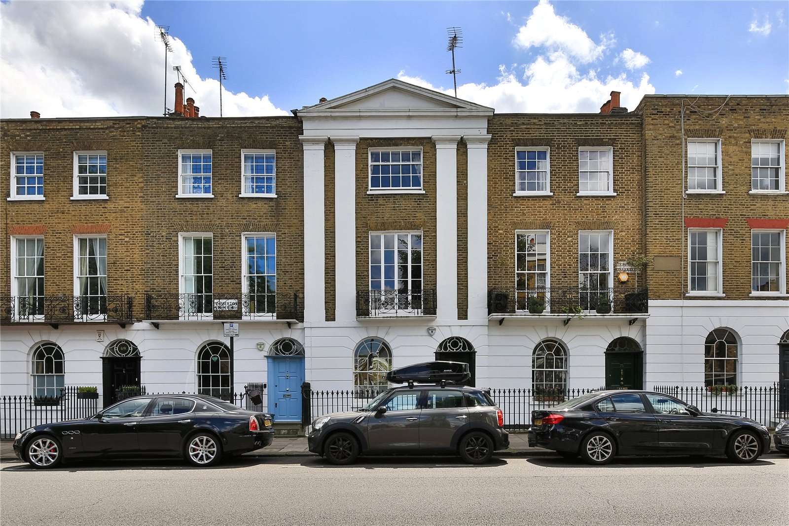 Four bedroom houses to rent in De Beauvoir Town, London, England Savills