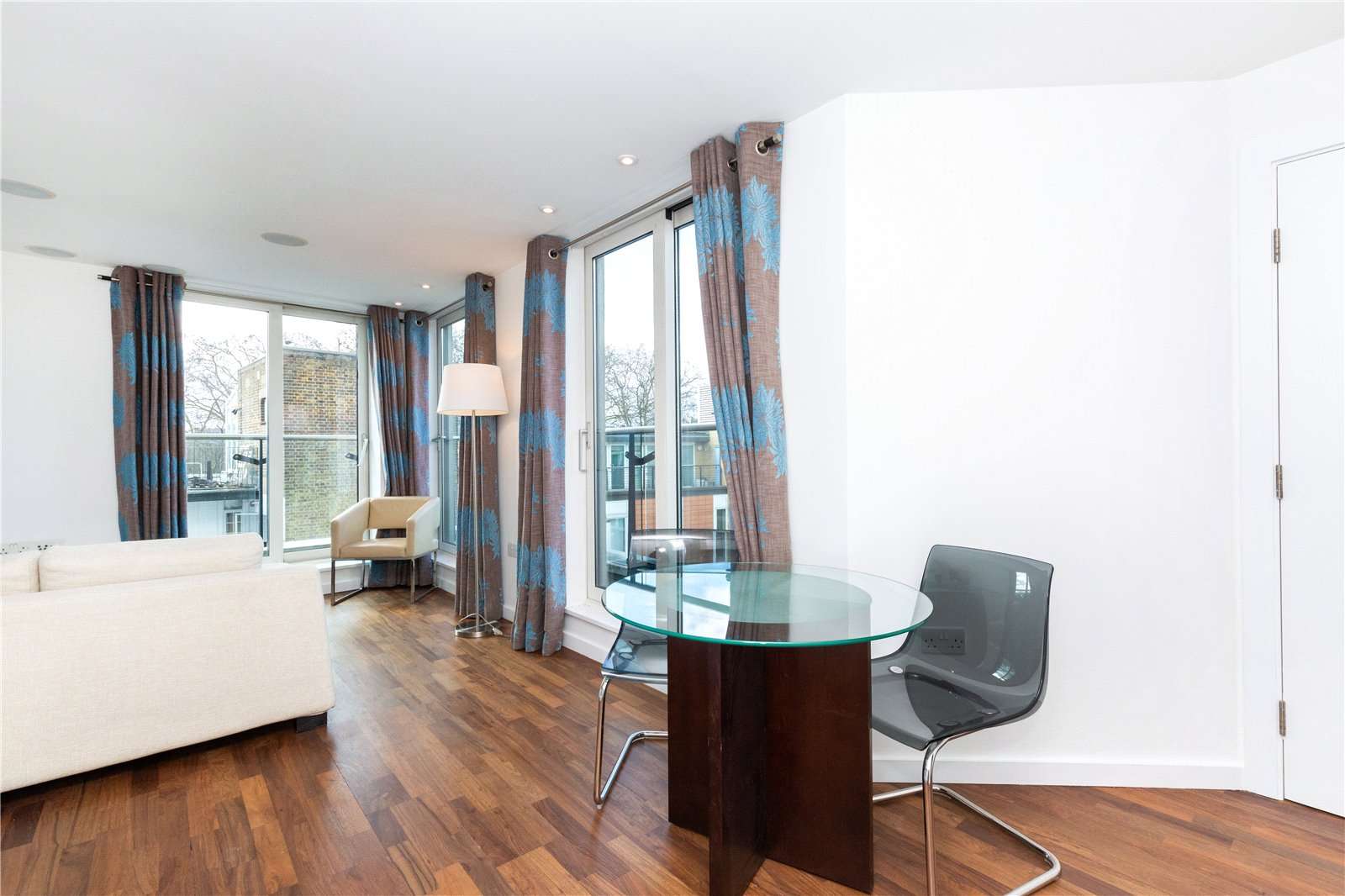 Islington on the Green, 12A Islington Green, Angel, Islington, London