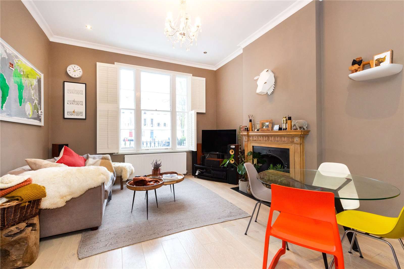 Savills Milner Square, Barnsbury, London, N1 1TW Property to rent