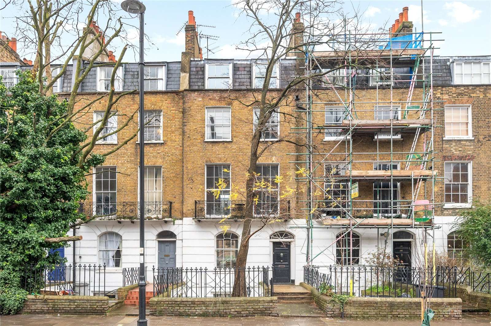 Savills Barnsbury Road, London, N1 0HD Property for sale