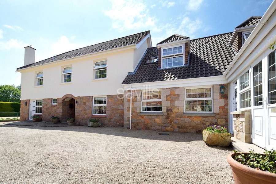 La Rue Des Varvots, St. Lawrence, Jersey, JE3 1GX Property for sale Savills