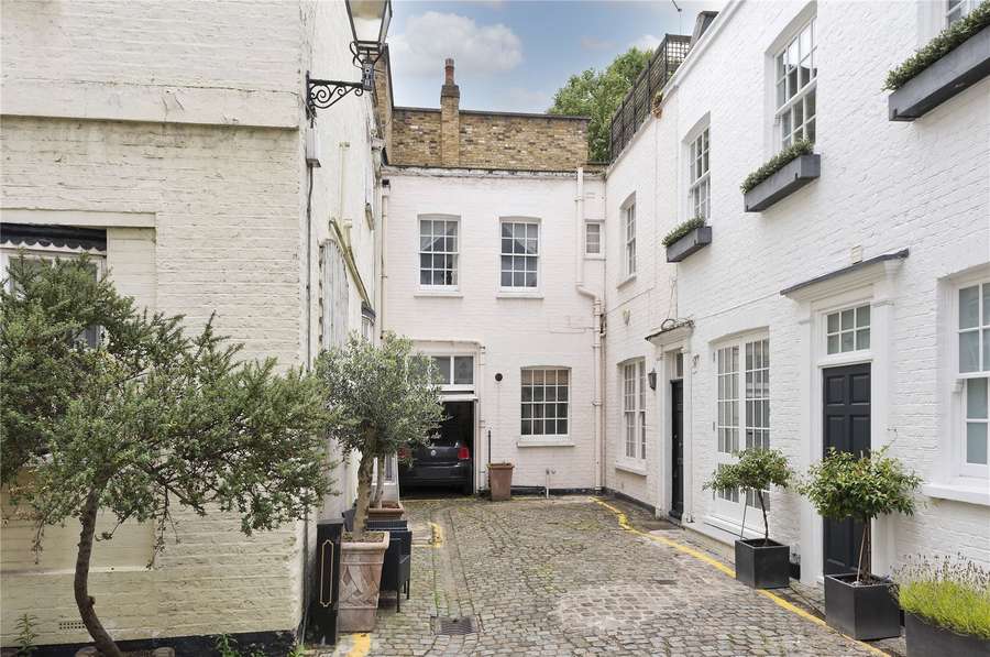 Queen's Gate Mews, London, SW7 5QN Property for sale Savills