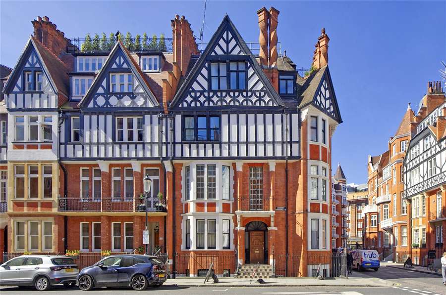 Herbert Crescent, London, SW1X 0HA | Property for sale | Savills