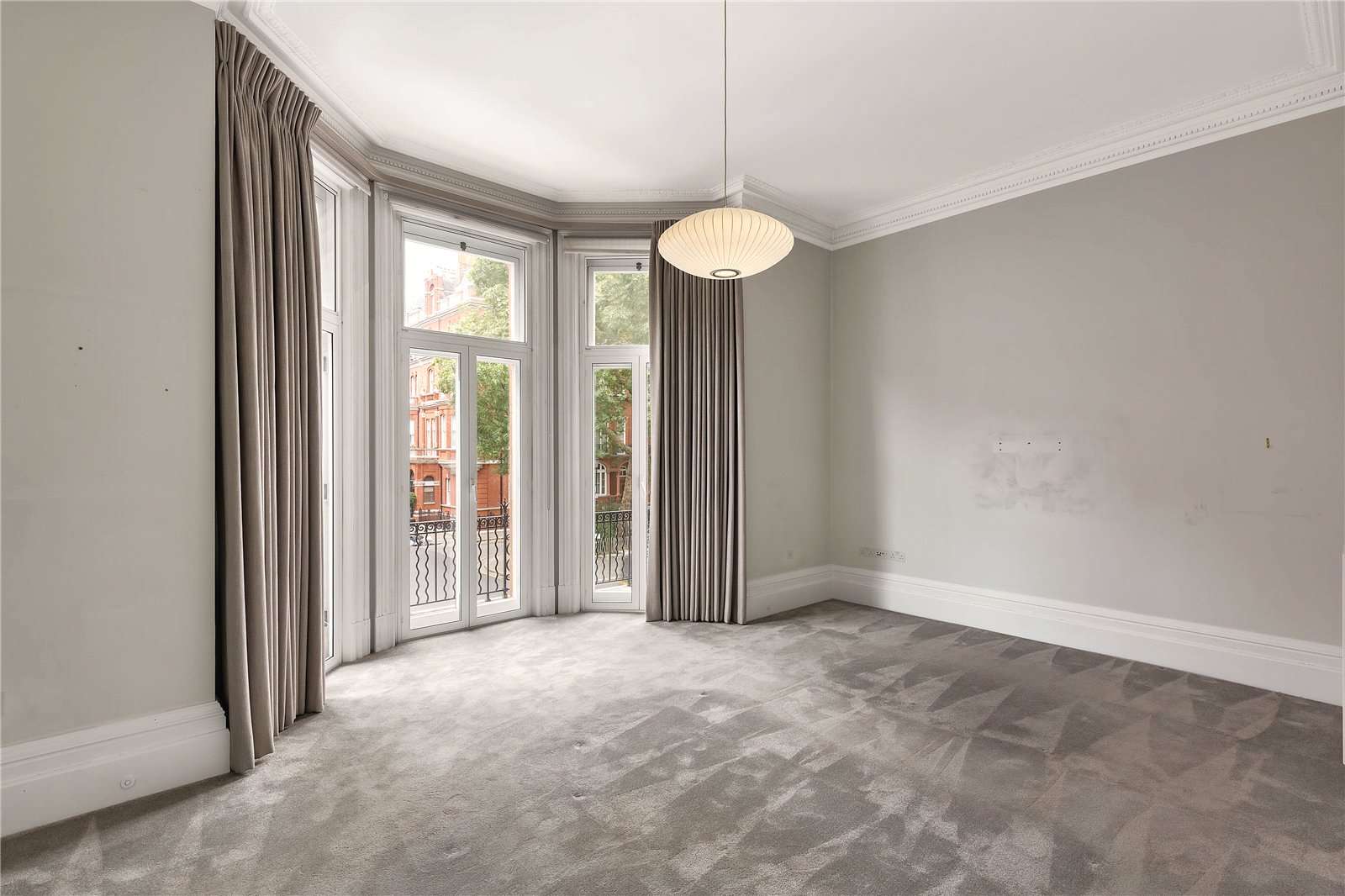 Flat / Apartment for Sale in London, UK