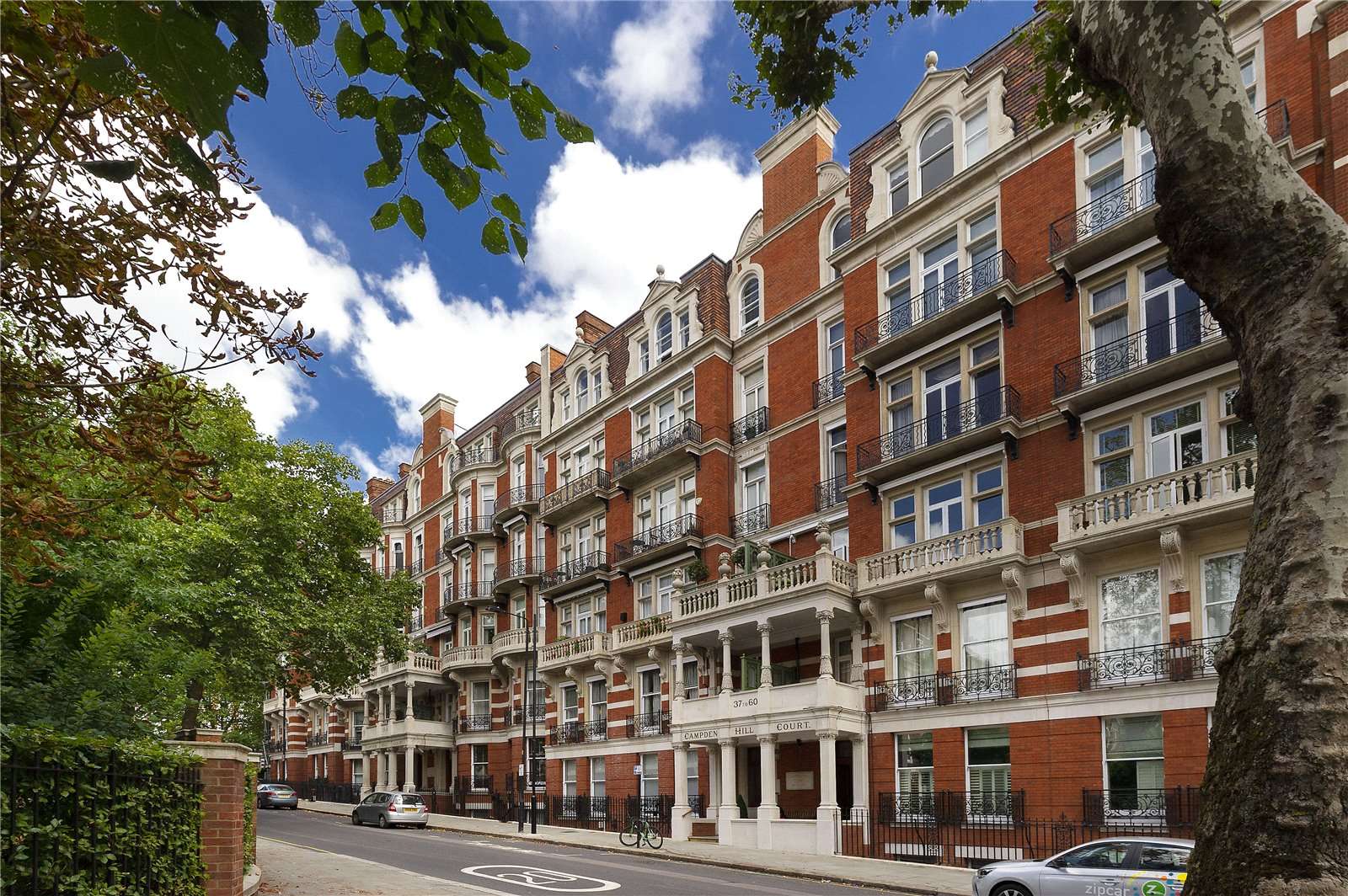 Campden Hill Court, Campden Hill Road, London, W8 7HU プロパティ 販売
