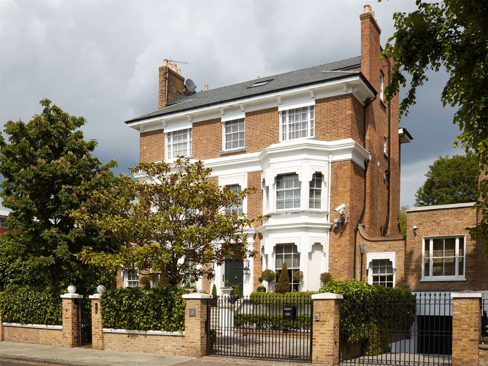 Holland Villas Road, London, W14 8BT | Property for sale | Savills