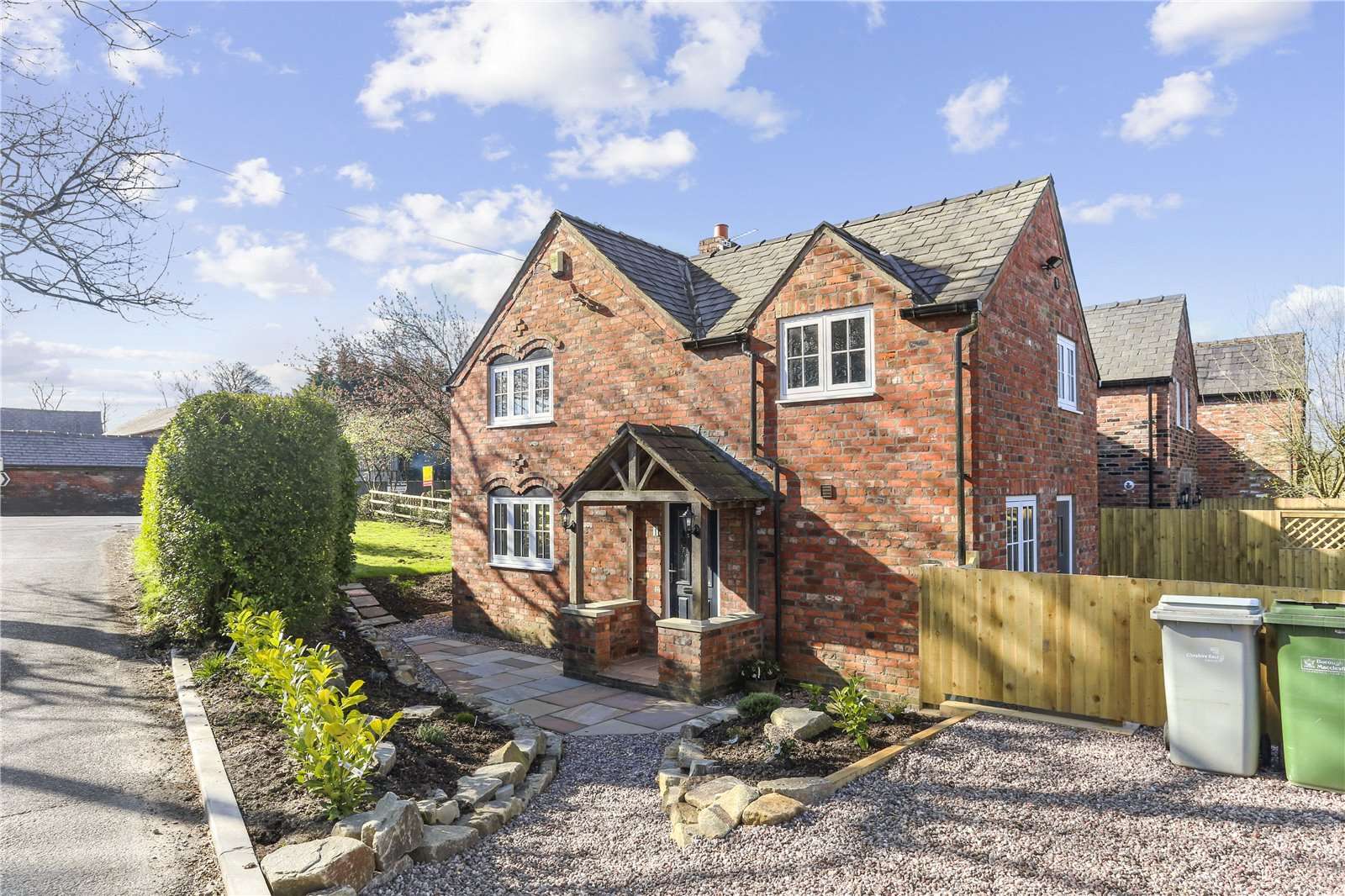 Millbank Cottage, Holmes Chapel Road, Over Peover, Knutsford, WA16 9QZ